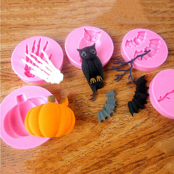 1 Pcs Lovely Useful Halloween Novelty Bat Spiders