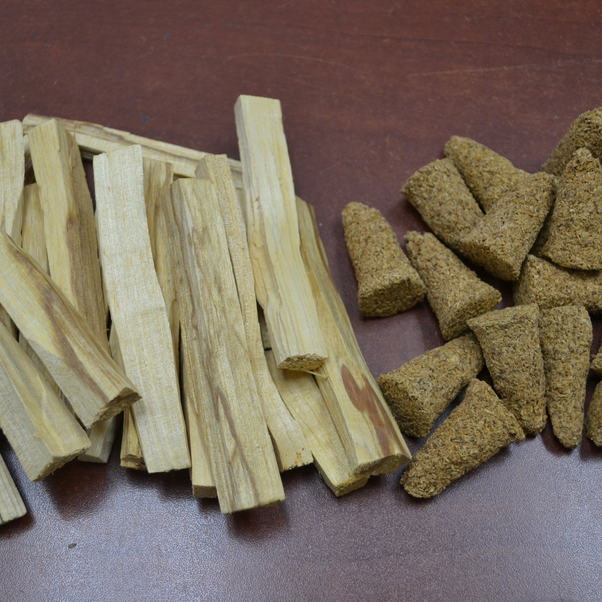 40 Pcs Palo Santo Cones & Sticks - Refill Kit