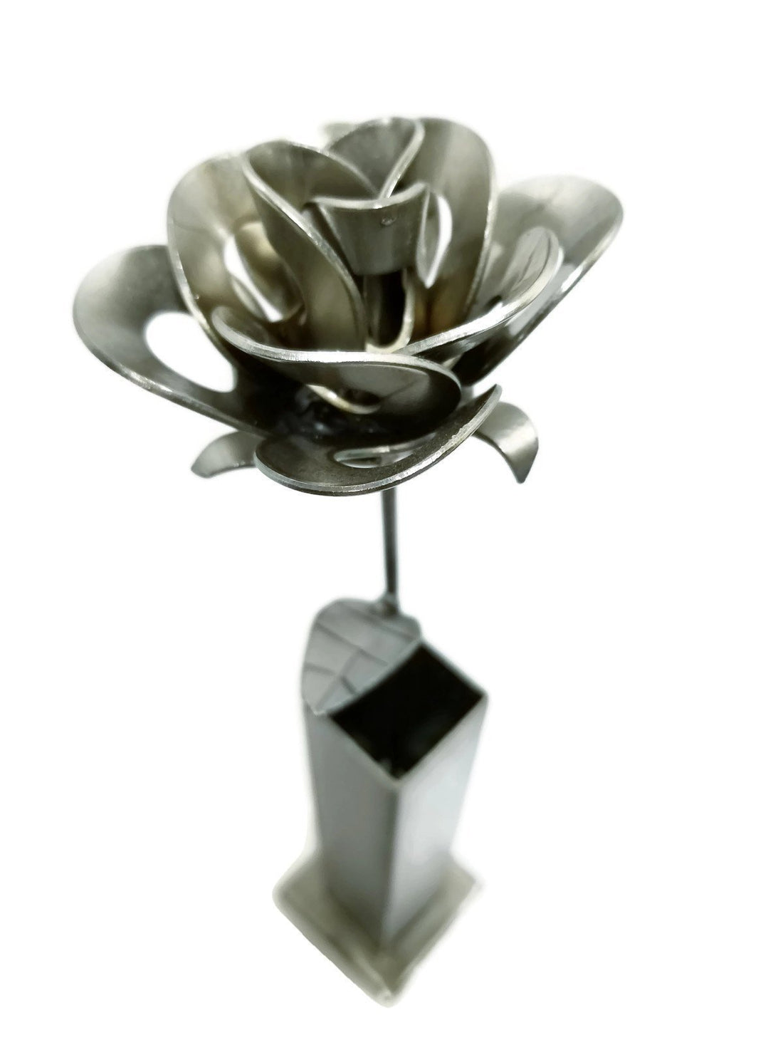 Metal Rose and Vase, Metal Rose and Vase Sculpture, Welded Roses,