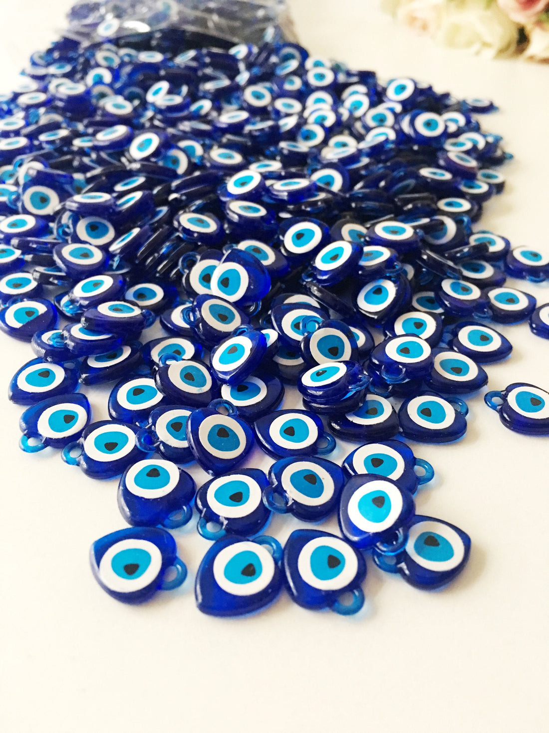 100 pcs Blue evil eye charm, unique wedding favors, party favors,