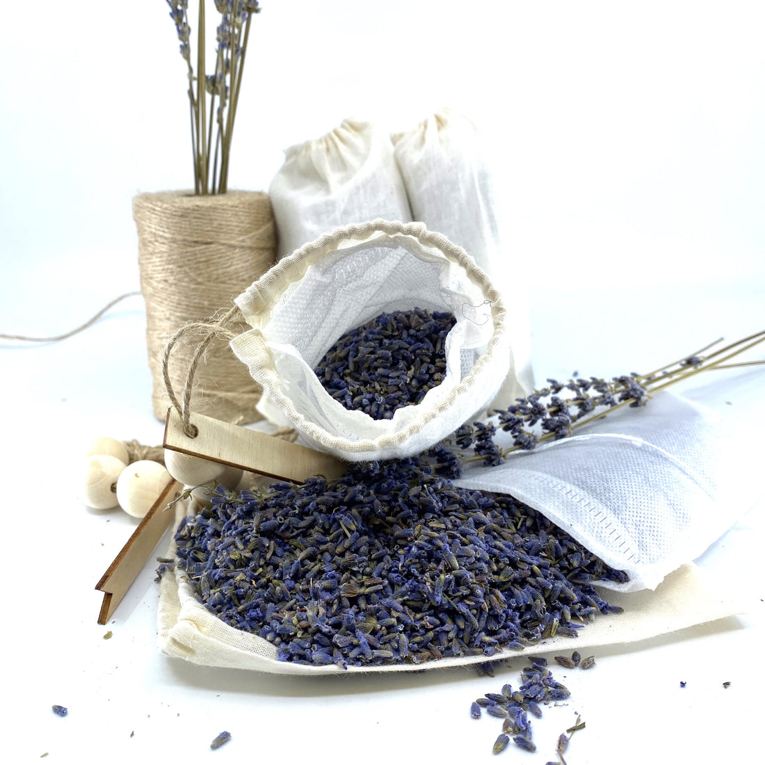 100% Naturally Dried Lavender Flowers, Jute & Wooden Beaded Drawstring